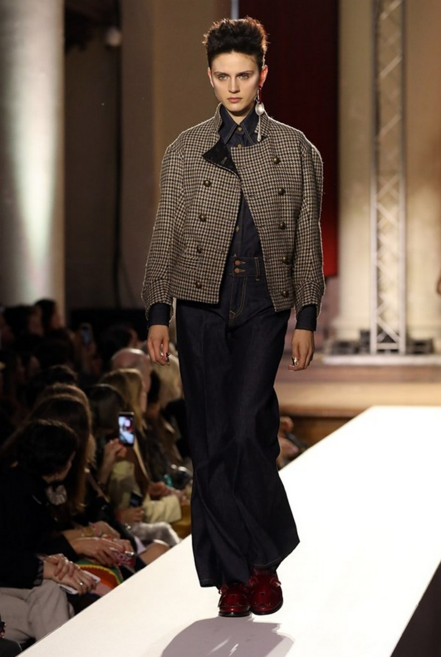 London Fashion Week 2019 – When Fashion Meets Interior Design